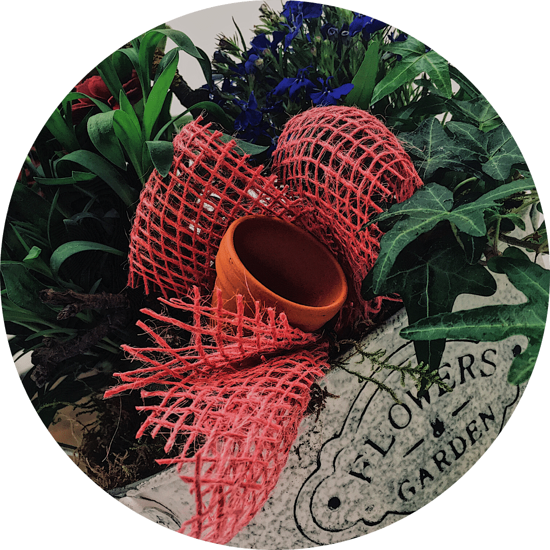 Blumenarrangement Klotzsche. Detailbild.